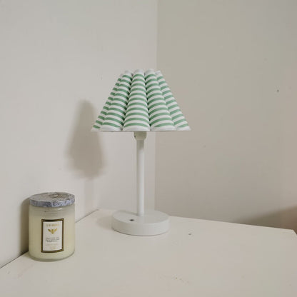 Modern Minimalist Round Table Petal Shaped Stem Disc Base 1-Light Table Lamp For Bedroom