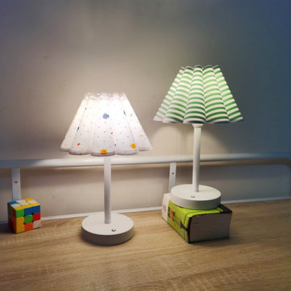 Modern Minimalist Round Table Petal Shaped Stem Disc Base 1-Light Table Lamp For Bedroom