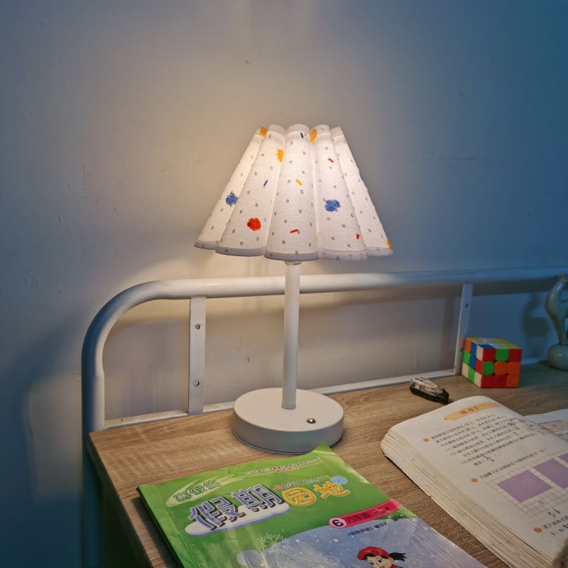 Modern Minimalist Round Table Petal Shaped Stem Disc Base 1-Light Table Lamp For Bedroom