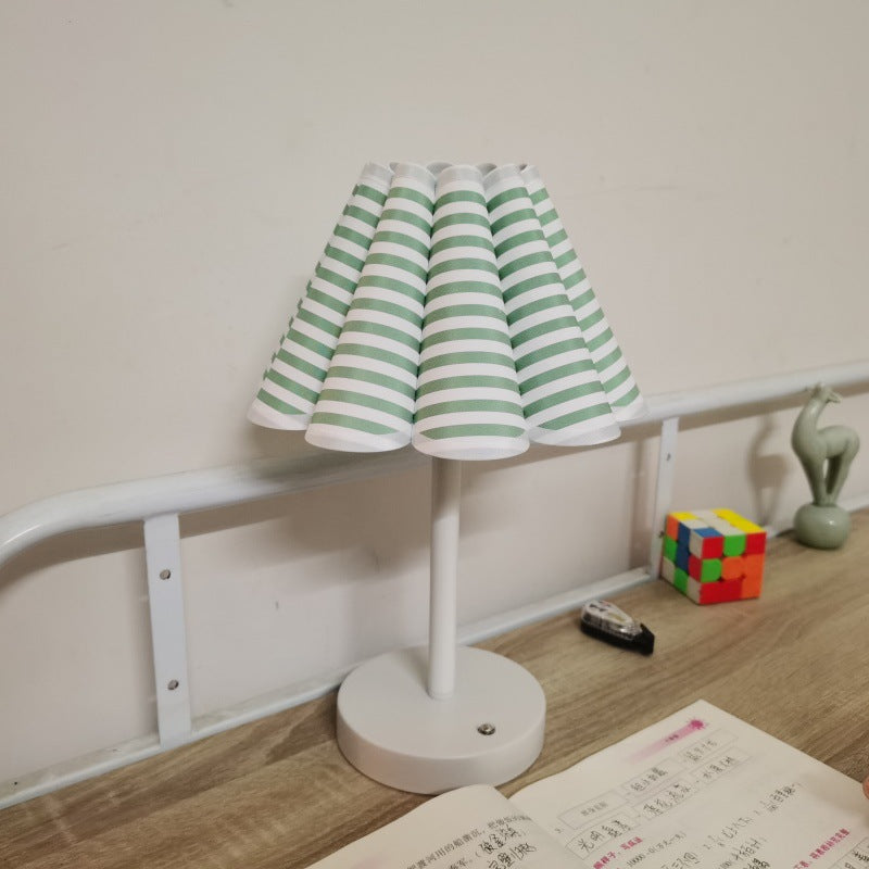 Modern Minimalist Round Table Petal Shaped Stem Disc Base 1-Light Table Lamp For Bedroom