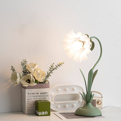 Contemporary Scandinavian Floral Disc Base Iron Acrylic 1-Light Table Lamp For Bedroom