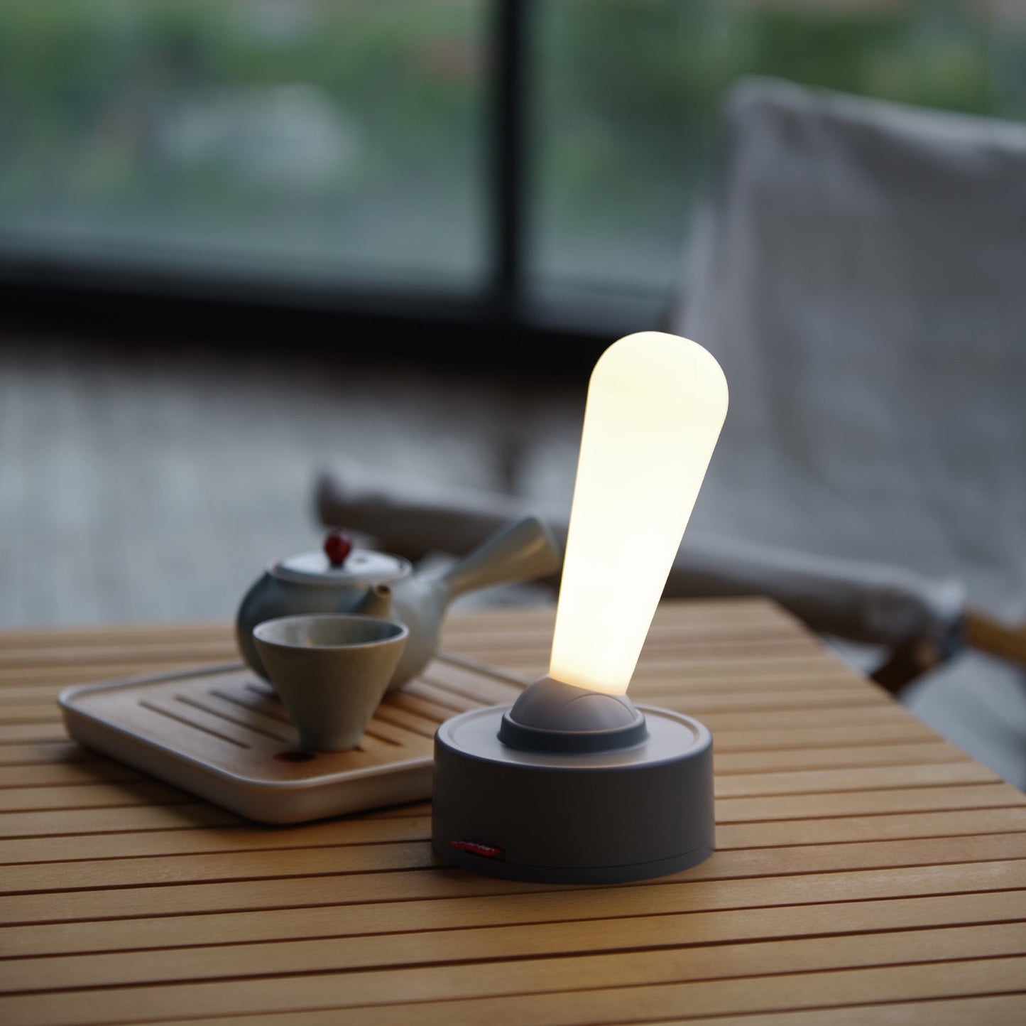 Modern Minimalist Oval Handle Toggle Cylinder Base ABS Silicone LED Table Lamp For Bedroom