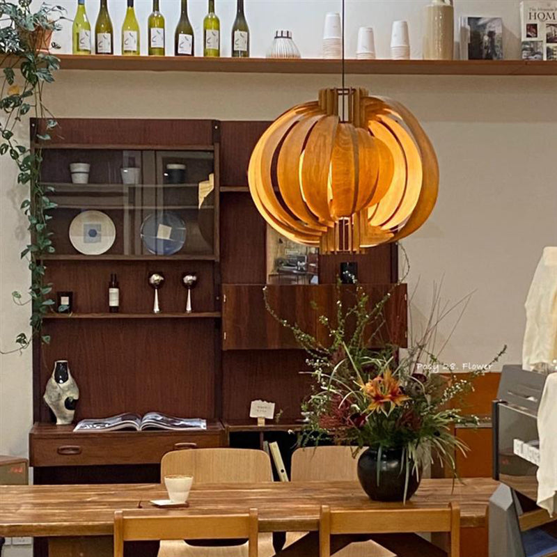 Traditional Vintage Cylindrical Semi-circular Flake Spiral Wooden 1-Light Pendant Light For Living Room