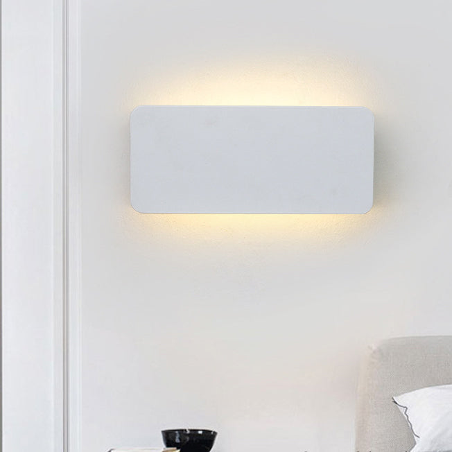 مصباح حائط LED من الألومنيوم على شكل مثلث مستطيل بتصميم عصري بسيط لغرفة النوم 