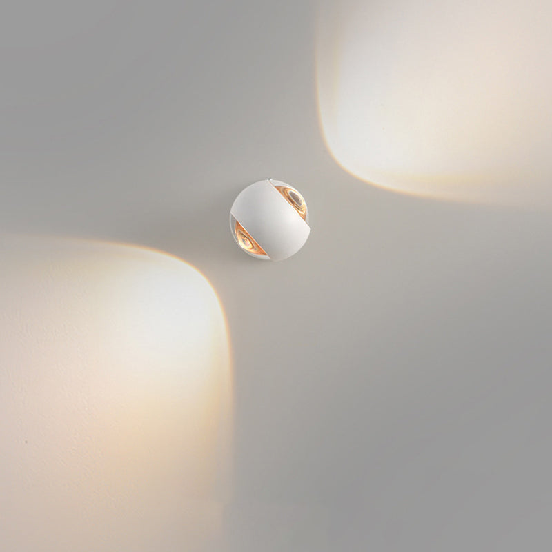 مصباح حائط LED زجاجي كروي من الألومنيوم بتصميم عصري بسيط لغرفة النوم 