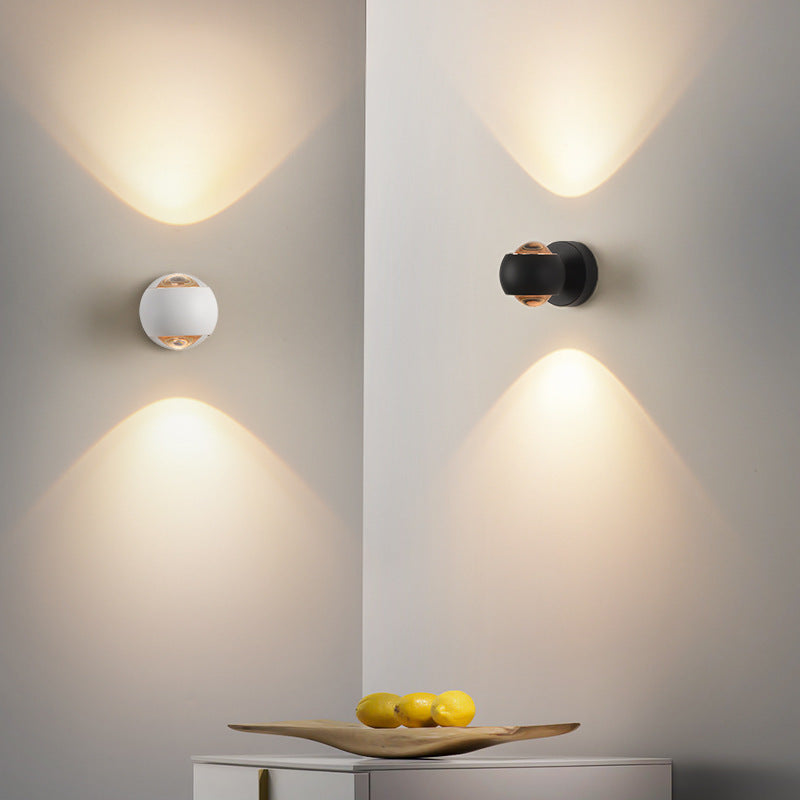 مصباح حائط LED زجاجي كروي من الألومنيوم بتصميم عصري بسيط لغرفة النوم 