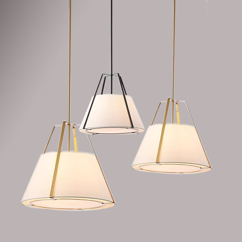 Traditional Chinese Round Table Iron Fabric 3-Light Pendant Light For Living Room
