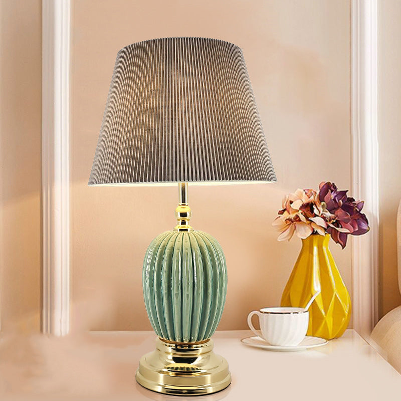 Contemporary Scandinavian Oval Round Table Iron Ceramic Fabric 1-Light Table Lamp For Bedroom