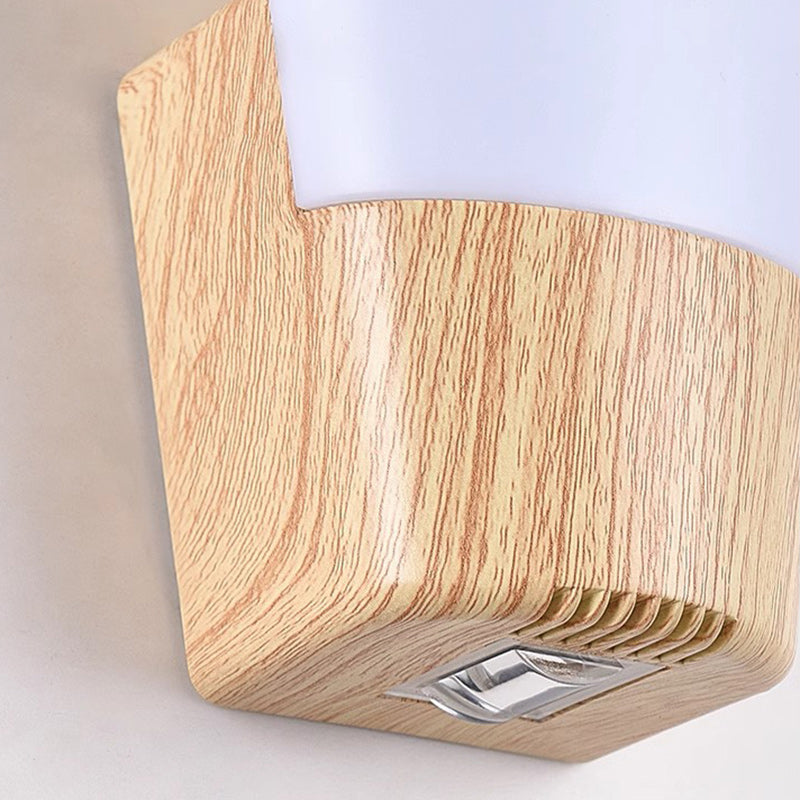 مصباح حائط خارجي مقاوم للماء LED منحني من خشب ABS بسيط وعصري للحديقة 