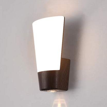 مصباح حائط خارجي مقاوم للماء LED منحني من خشب ABS بسيط وعصري للحديقة 