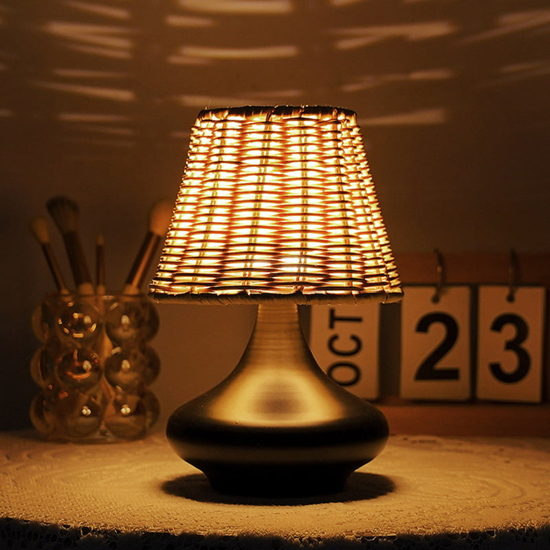 Contemporary Simplicity Rattan Weaving Shade Iron Vase Base USB LED Table Lamp For Bedroom