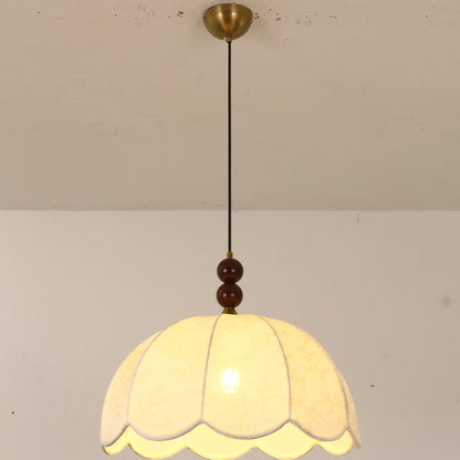 Traditional Vintage Solid Wood Flower Fabric Shade 1-Light Pendant Light For Living Room