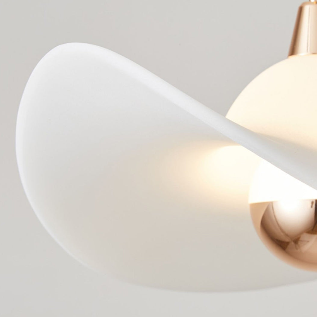 مصباح LED معلق على شكل قبعة من القش مصنوع من الراتنج والألومنيوم بتصميم معاصر لغرفة النوم 