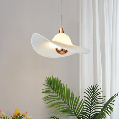 مصباح LED معلق على شكل قبعة من القش مصنوع من الراتنج والألومنيوم بتصميم معاصر لغرفة النوم 