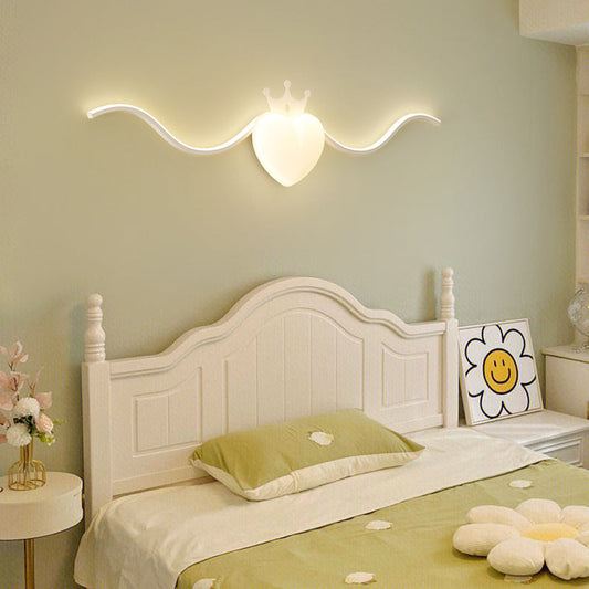 مصباح حائط LED بتصميم قلب من الألومنيوم المموج بتصميم عصري بسيط لغرفة المعيشة 