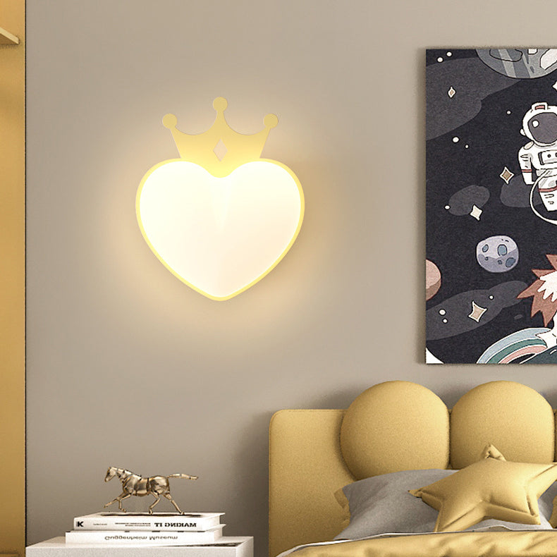 Contemporary Creative PE Crown Heart Shade Iron LED Wall Sconce Lamp For Living Room