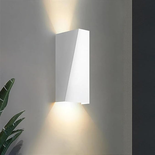 Modern Minimalist Aluminum Up And Down Illuminated LED Wall Sconce Lamp For Outdoor Patio