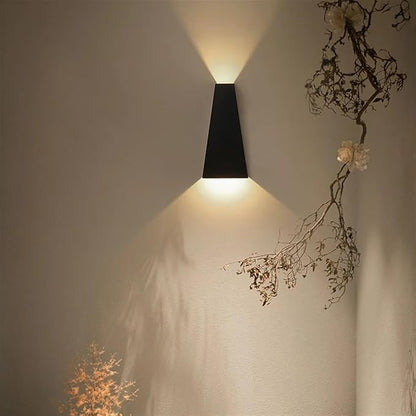 Modern Minimalist Aluminum Up And Down Illuminated LED Wall Sconce Lamp For Outdoor Patio