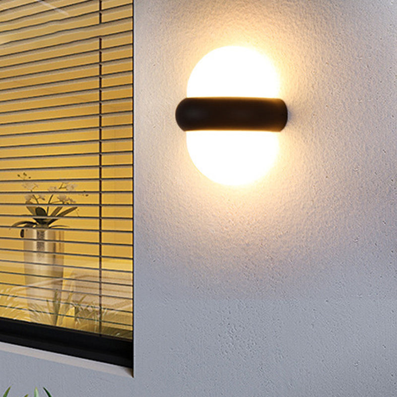 مصباح حائط LED دائري من الألومنيوم بتصميم عصري بسيط ومقاوم للماء للفناء الخارجي 
