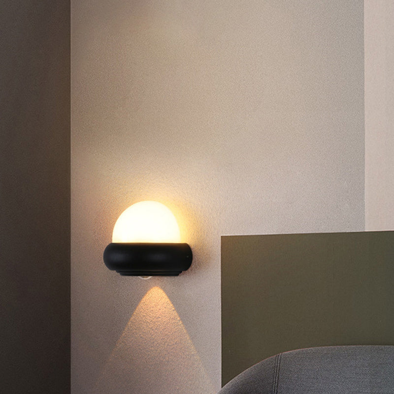 مصباح حائط LED دائري من الألومنيوم بتصميم عصري بسيط ومقاوم للماء للفناء الخارجي 