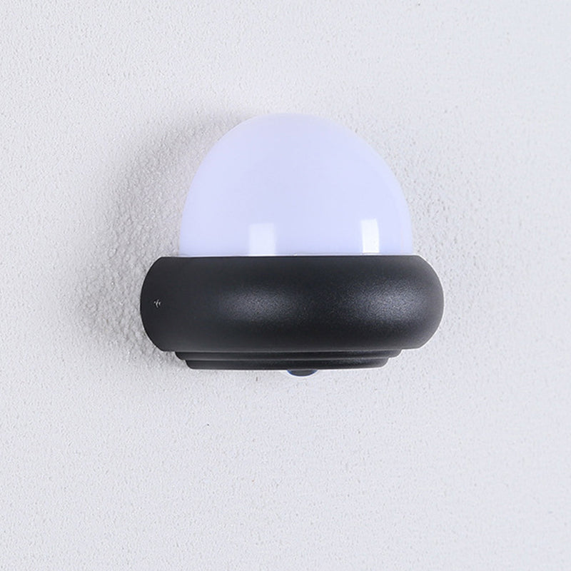 مصباح حائط LED دائري من الألومنيوم بتصميم عصري بسيط ومقاوم للماء للفناء الخارجي 