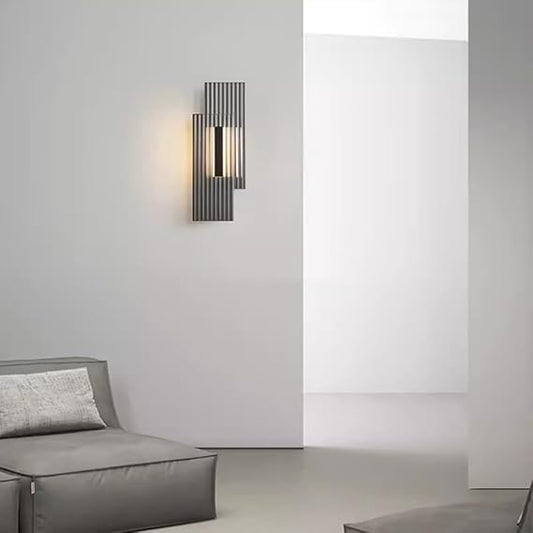 مصباح حائط LED عمودي من الحديد والزجاج بتصميم هندسي مستطيل معاصر لغرفة المعيشة 