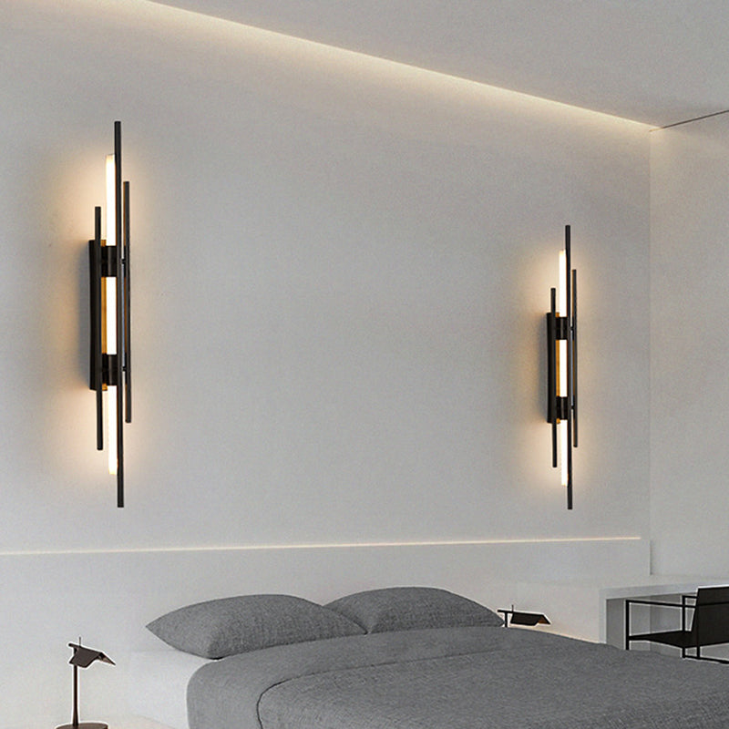 مصباح حائط LED بتصميم هندسي طويل من الحديد الأكريليك الفاخر المعاصر لغرفة المعيشة 