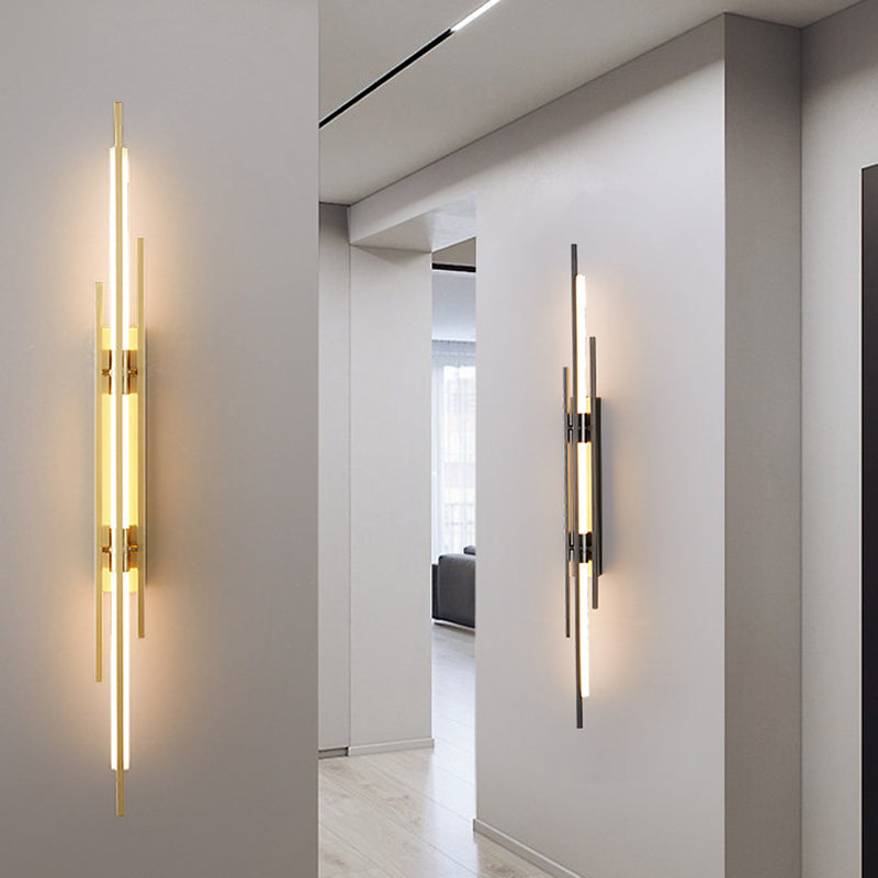 مصباح حائط LED بتصميم هندسي طويل من الحديد الأكريليك الفاخر المعاصر لغرفة المعيشة 