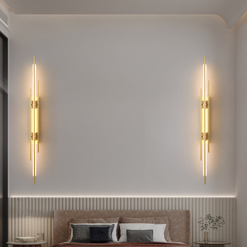 مصباح حائط LED بتصميم هندسي طويل من الحديد الأكريليك الفاخر المعاصر لغرفة المعيشة 