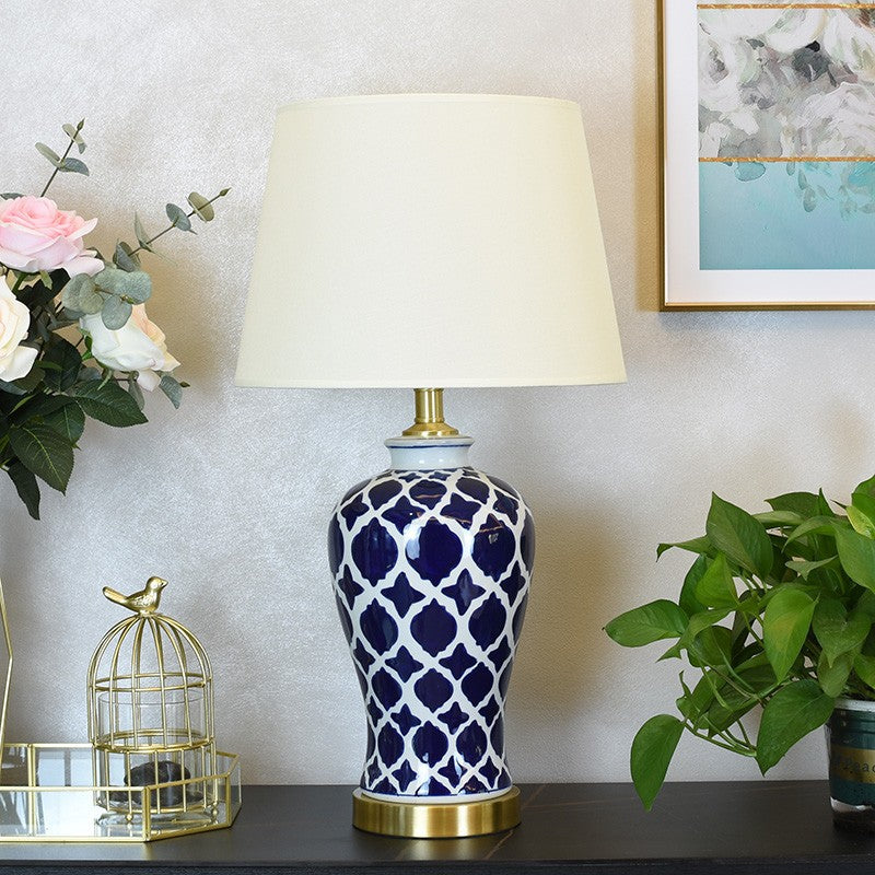 Traditional Chinese Fabric Cylinder Shade Ceramic Vase Base 1-Light Table Lamp For Study