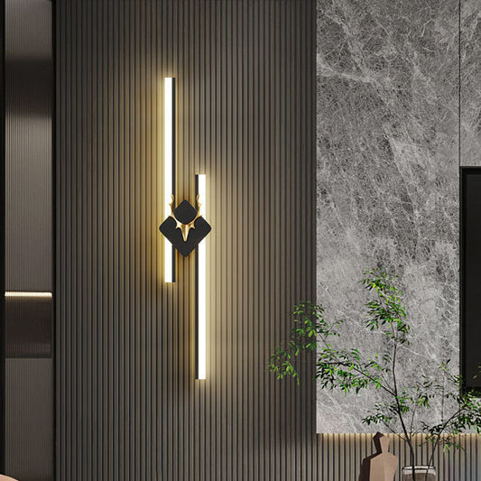 مصباح حائط LED طويل من الأكريليك مصنوع من الألومنيوم الفاخر بتصميم قرون الوعل لغرفة النوم 