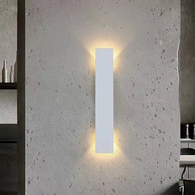 Modern Minimalist Long Strip Aluminum Acrylic LED Waterproof Wall Sconce Lamp For Outdoor Patio
