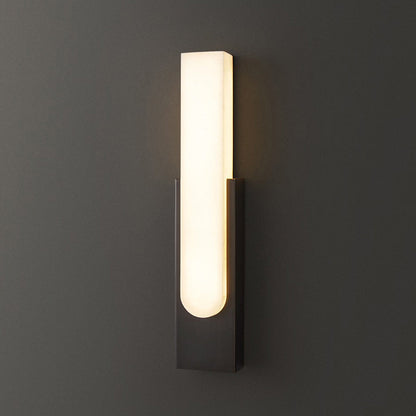 مصباح حائط LED بتصميم عمودي فاخر معاصر مصنوع من الرخام المقلد لغرفة النوم 