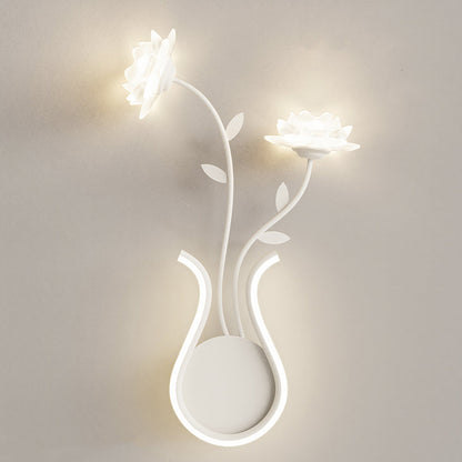 مصباح حائط LED بتصميم زهرة الورد الحديدي الحديث لغرفة النوم 