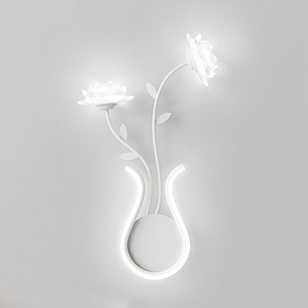مصباح حائط LED بتصميم زهرة الورد الحديدي الحديث لغرفة النوم 