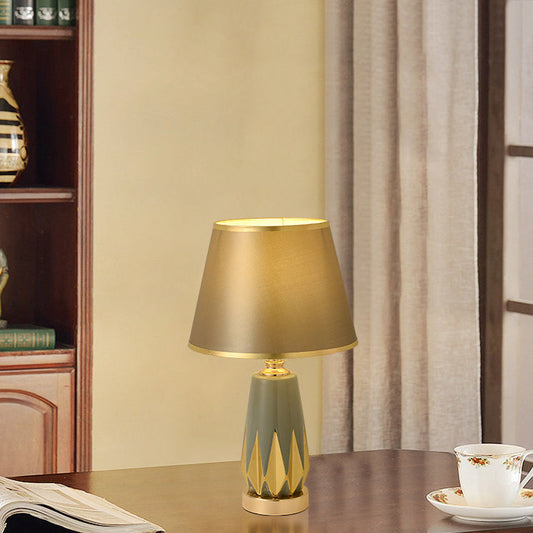 Contemporary Luxury Fabric Round Shade Ceramic Alloy 1-Light Table Lamp For Bedroom