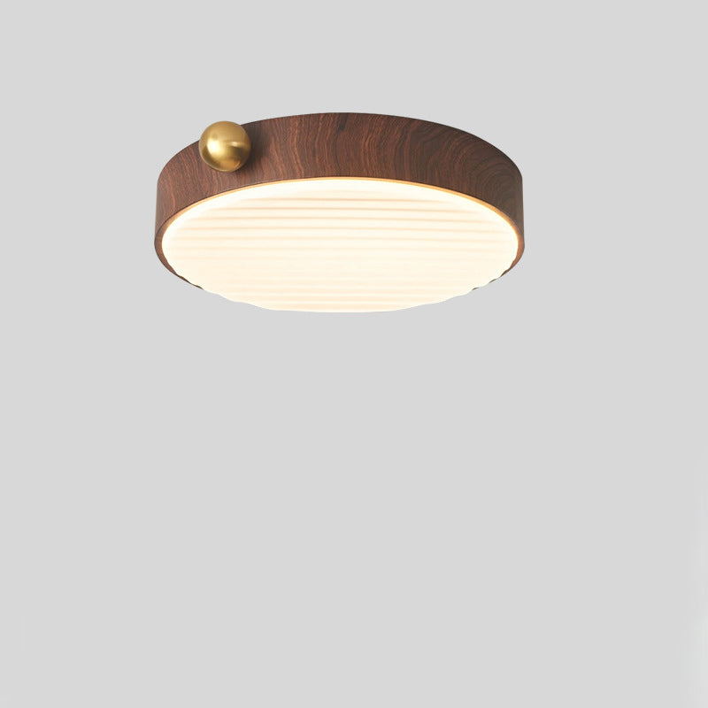 現代風レトロラウンドアイアンウォールナットグレインチップアクリルシェードLEDフラッシュマウントシーリングライト寝室用