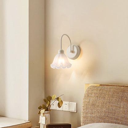 Traditional French Iron Flower Glass 1-Light Wall Sconce Lamp For Living Room
