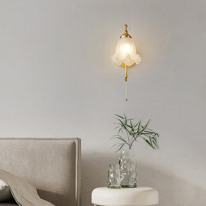 Traditional French Full Copper Flower Glass Shade 1-Light Wall Sconce Lamp For Bedroom