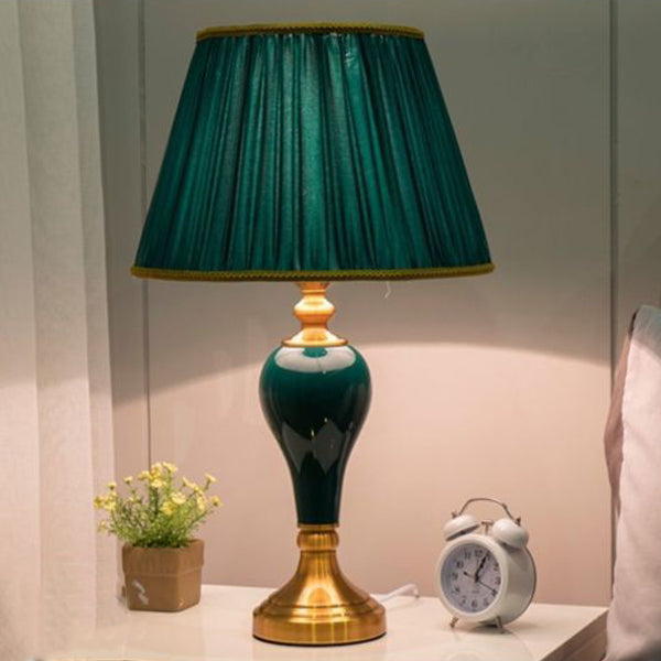 Traditional Chinese Fabric Round Shade Ceramic Vase Base 1-Light Table Lamp For Bedroom