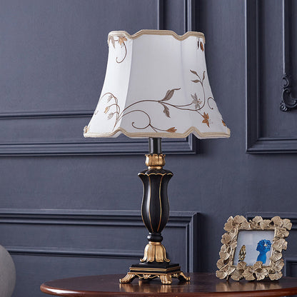 Traditional European Fabric Embroidery Round Shade Resin Carving Base 1-Light Table Lamp For Bedroom