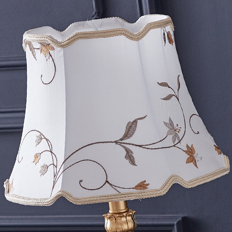 Traditional European Fabric Embroidery Round Shade Resin Carving Base 1-Light Table Lamp For Bedroom