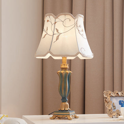 Traditional European Fabric Embroidery Round Shade Resin Carving Base 1-Light Table Lamp For Bedroom