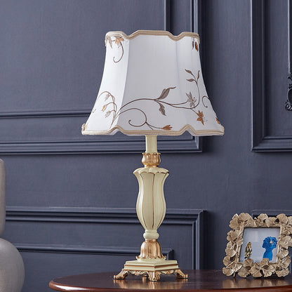 Traditional European Fabric Embroidery Round Shade Resin Carving Base 1-Light Table Lamp For Bedroom