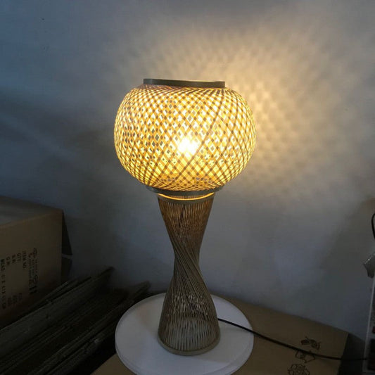Traditional Vintage Rattan Weaving Cage Bamboo 1-Light Table Lamp For Bedroom