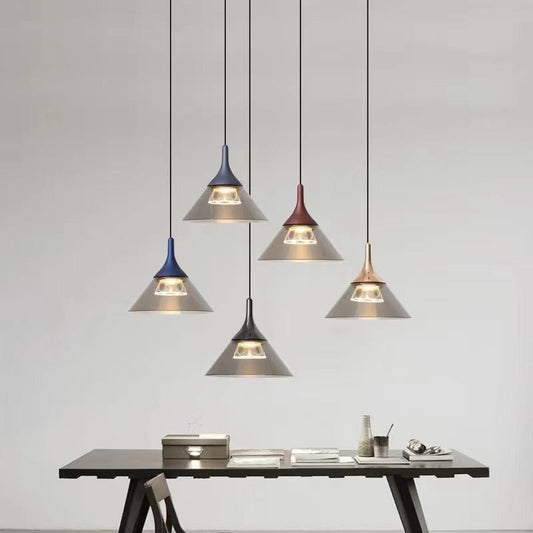 مصباح LED معلق بتصميم مخروطي معاصر من الألومنيوم والأكريليك بتصميم اسكندنافي قابل للرفع لغرفة المعيشة 