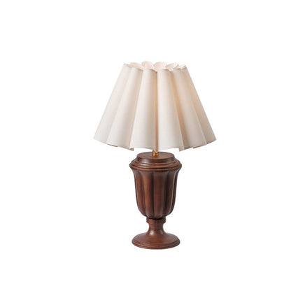 Traditional Vintage Fabric Flower Bouquet Shade Solid Wood 1-Light Table Lamp For Bedroom