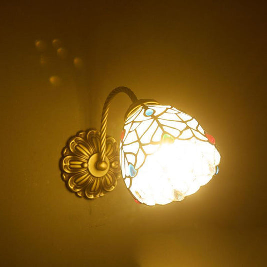 Traditional Tiffany Floral Pattern Stained Glass Round Shade 1-Light Wall Sconce Lamp For Dining Room