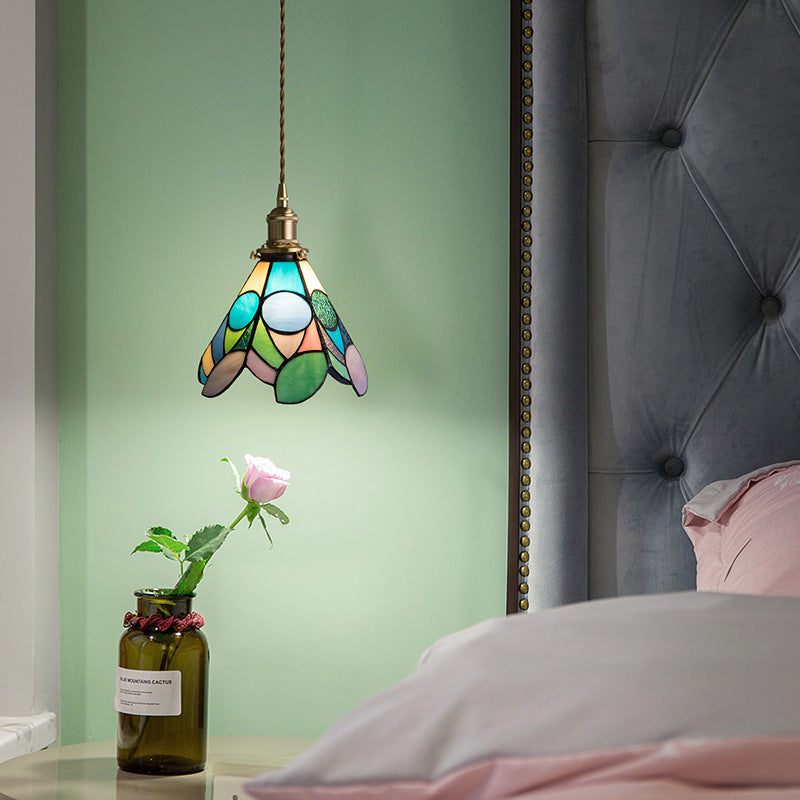 Traditional Tiffany Floral Pattern Stained Glass Conical Shade Brass 1-Light Pendant Light For Living Room