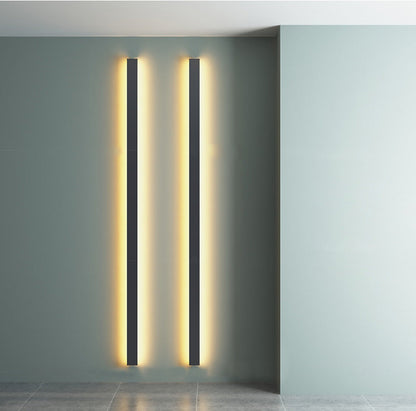 مصباح حائط LED مستطيل الشكل طويل من الحديد بتصميم عصري بسيط لغرفة النوم 